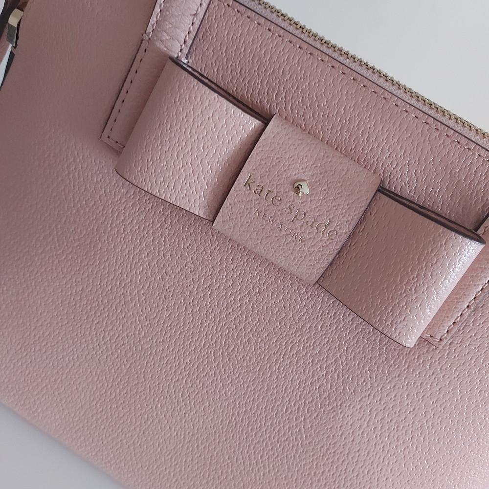 Handbag - Picture 2 of 13